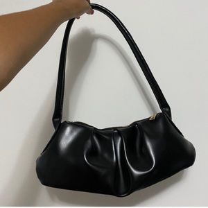 Leather Baguette Bag🖤✨💀